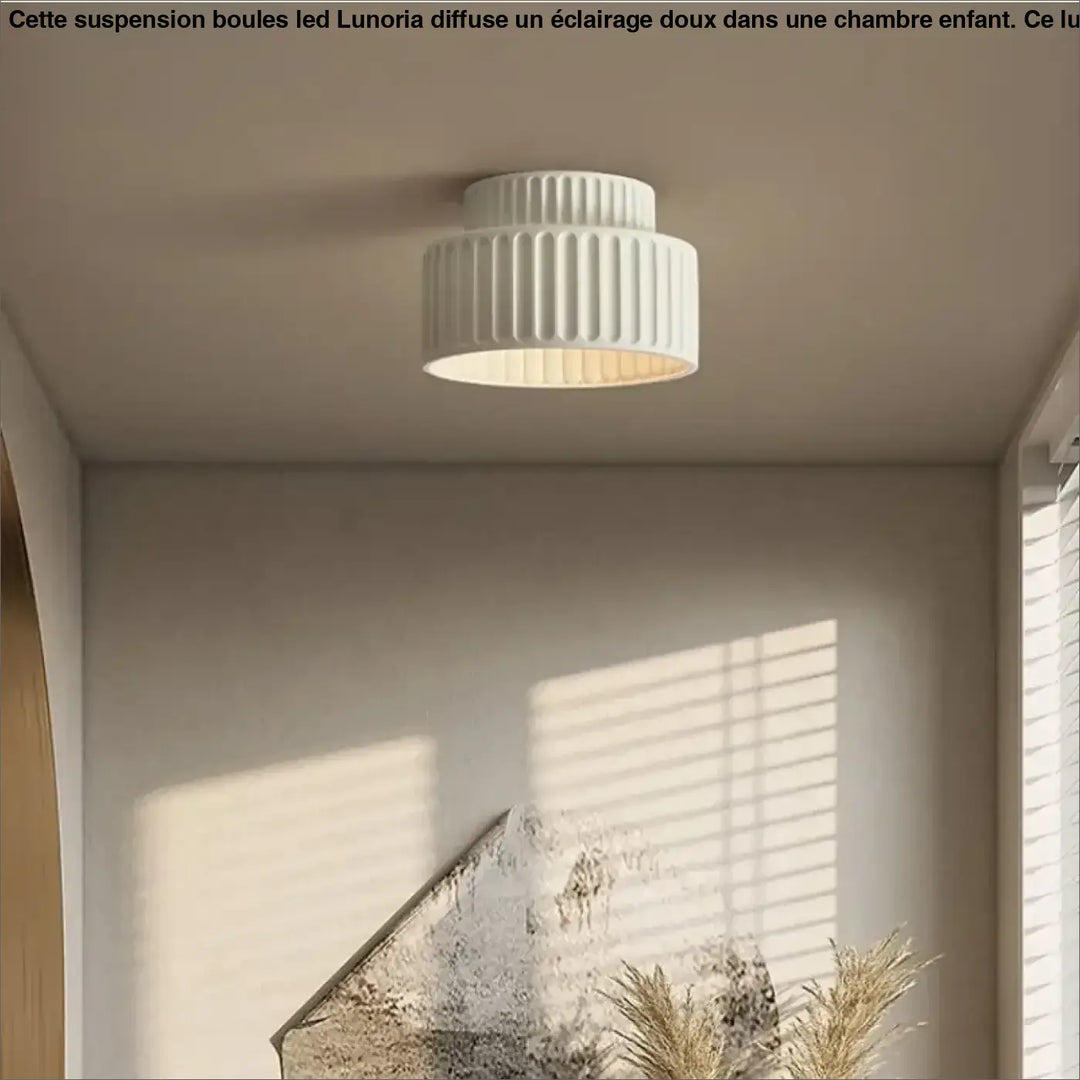 Plafonnier cylindrique strié au look rétro et original

