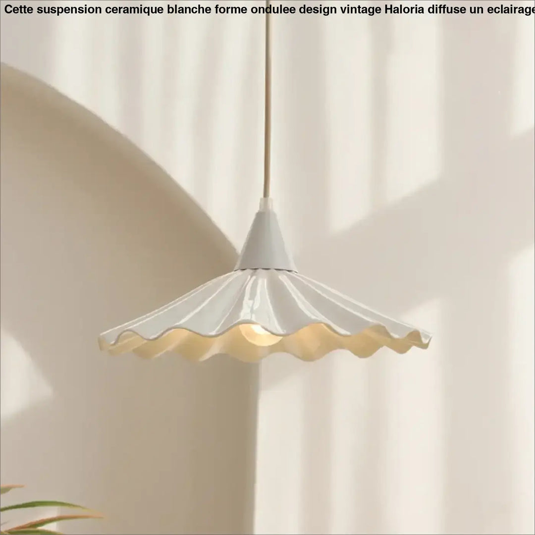 Suspension Céramique Blanche Forme Ondulée Design Vintage Chic