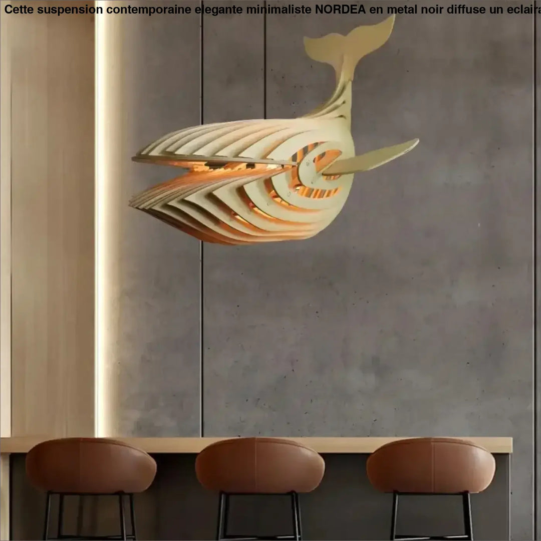 Suspension luminaire en forme de baleine en bois naturel