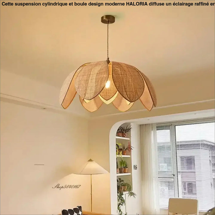 Suspension luminaire en tissu beige style artisanal élégant