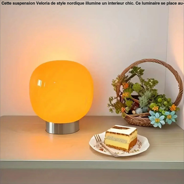Lampe de chevet macaron avec lampe orange chaude sphérique et base métallique élégante pour décoration intérieure minimaliste