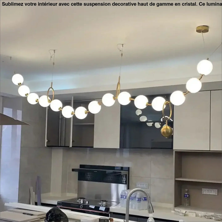 Suspension moderne boules lumineuses doré blanc raffiné