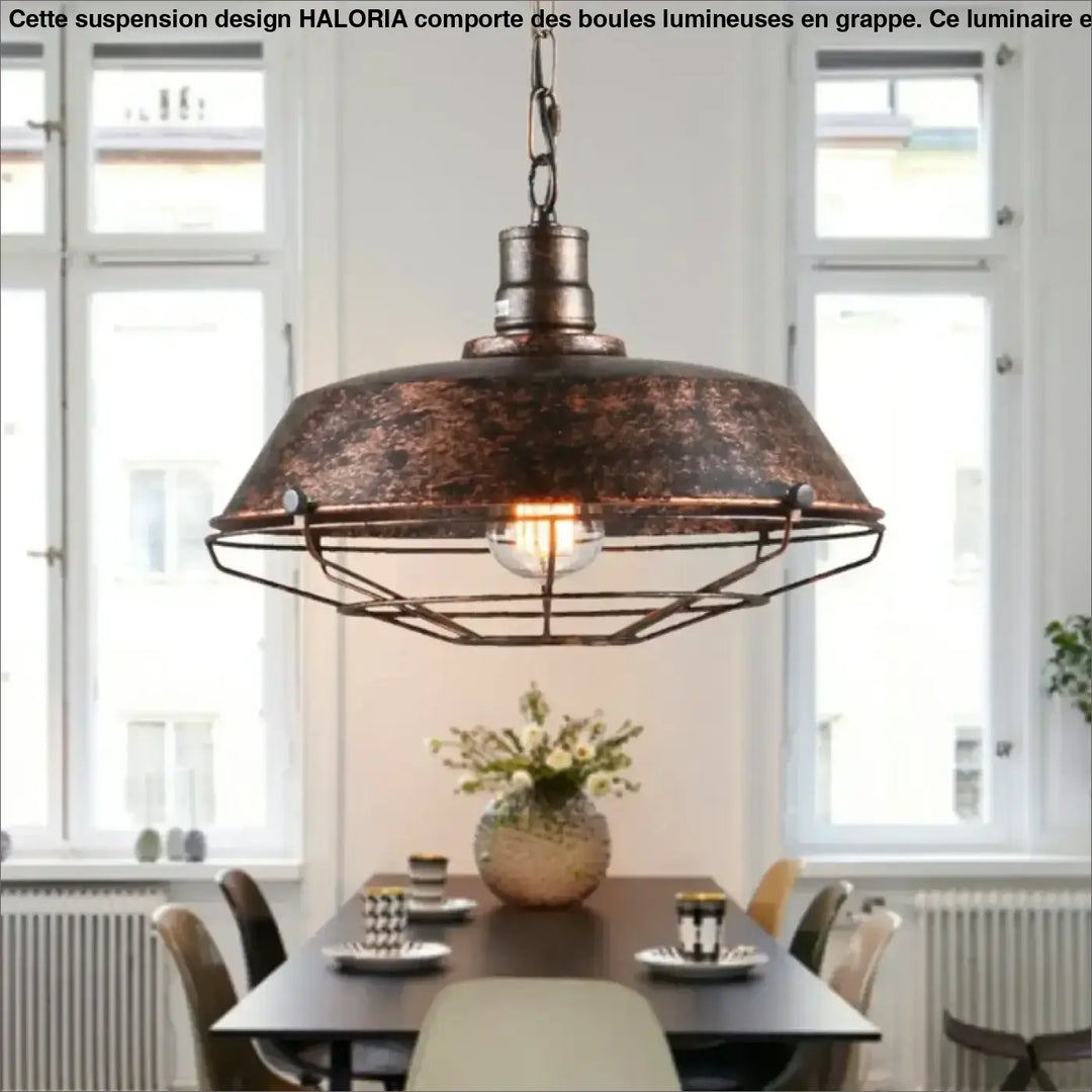 Suspension luminaire au style industriel en forme de cloche aplatie

