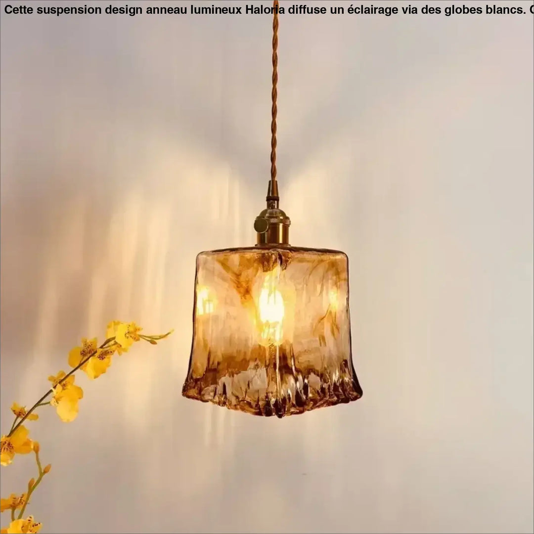 Suspension luminaire en verre ambré au design rétro chic