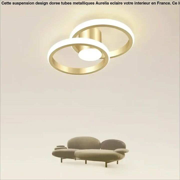 Plafonnier moderne minimaliste doré au design épuré et élégant