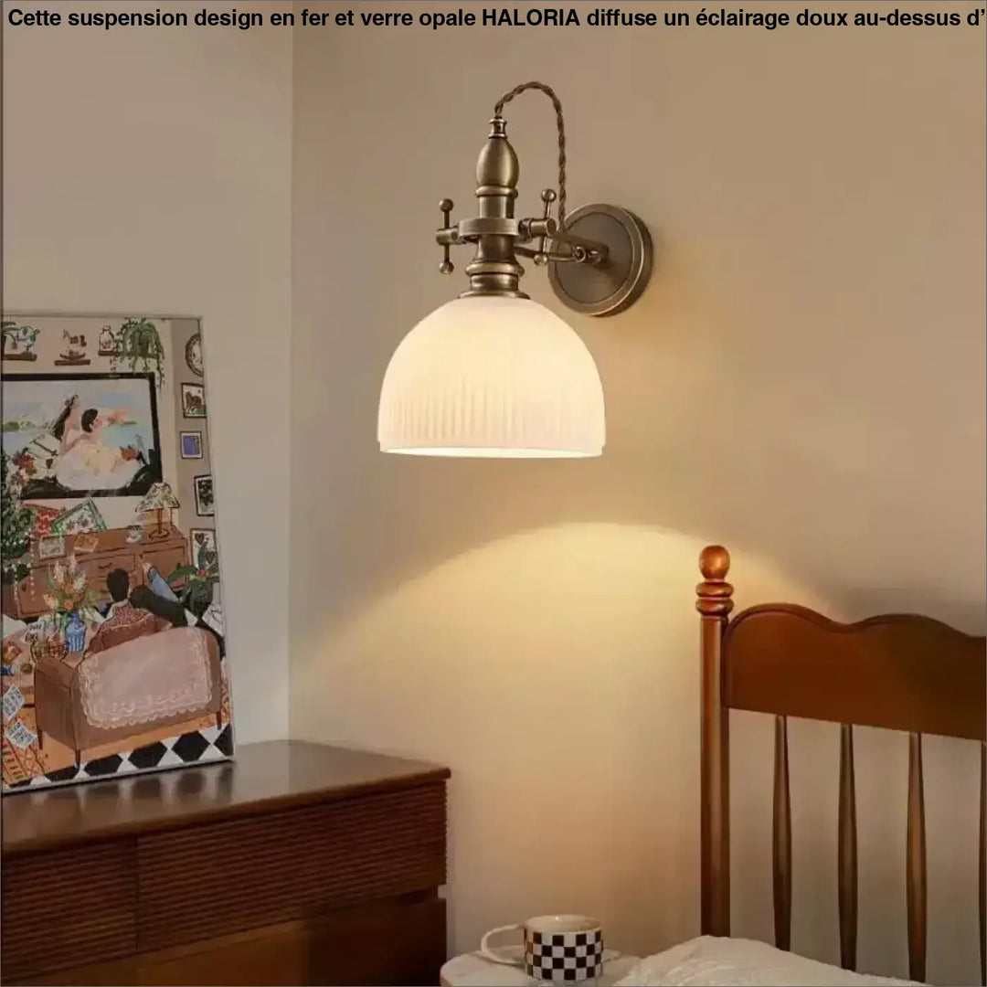 Applique murale vintage verre et laiton design élégant