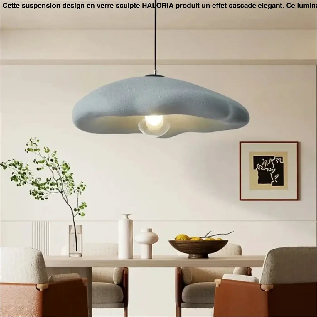 Suspension luminaire ondea en forme de nuage bleu doux avec surface texturée pour un luminaire design contemporain