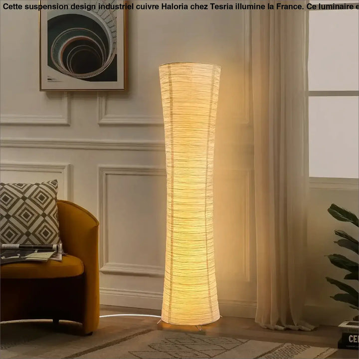 Lampadaire design en papier blanc avec lumière chaleureuse épuré