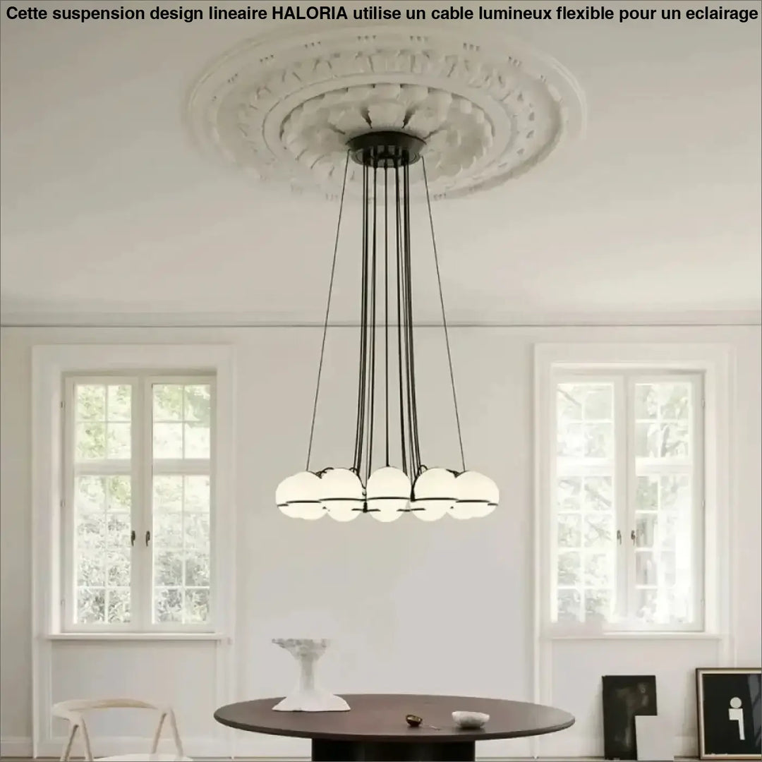 Suspension moderne en métal et globes en verre élégante