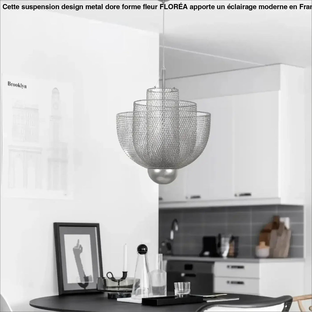 Suspension Design Métal Doré Forme Fleur Sculptée Moderne Élégante