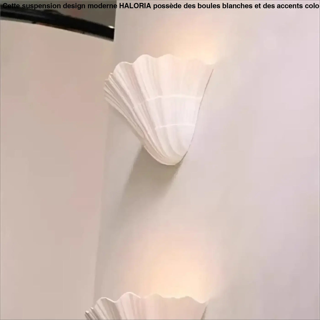 Applique murale blanche en forme de coquillage au style marin