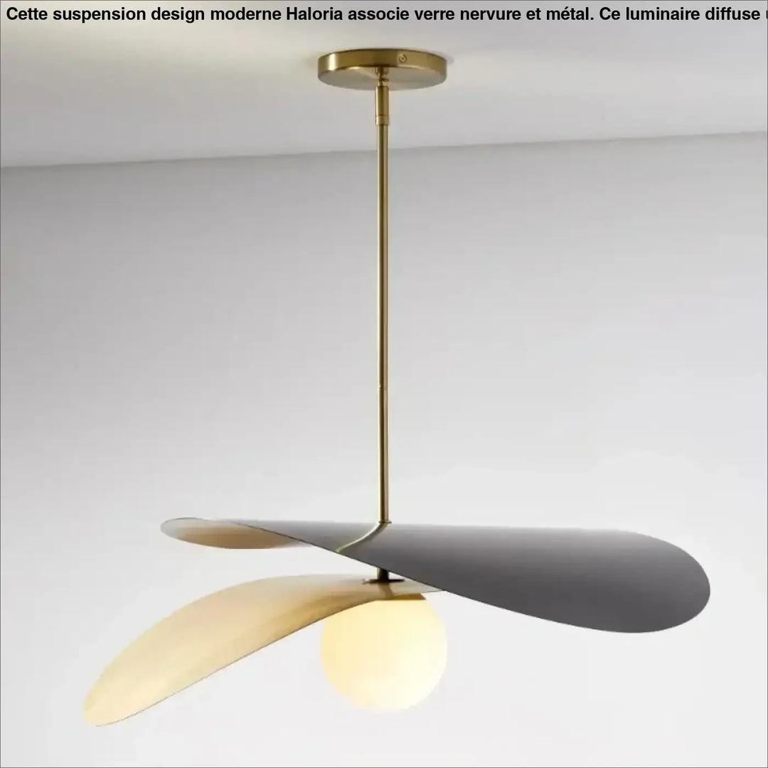 Suspension Design Trois Pales Blanc Et Doré Moderne

