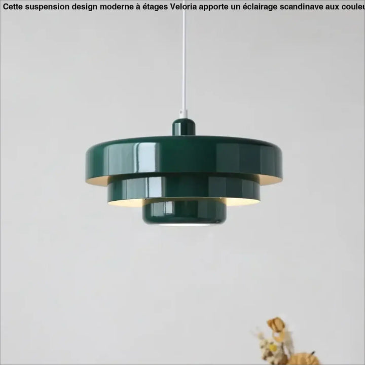 Suspension design moderne étages couleurs vives style scandinave