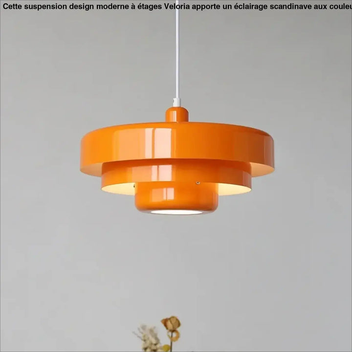 Suspension design moderne étages couleurs vives style scandinave