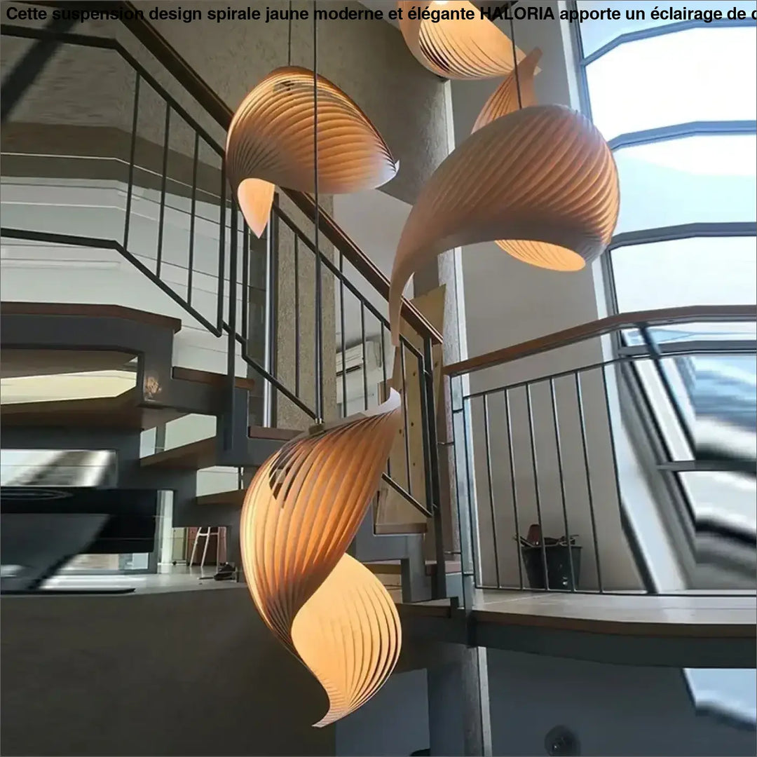 Suspension Design Spirale Jaune Moderne et Élégante

