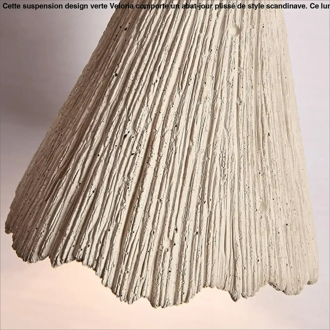 Suspension minimaliste métal et polymère design élégant