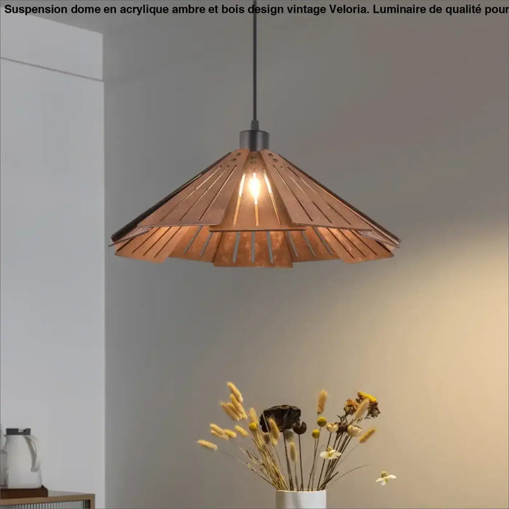 La suspension luminaire design épuré en bois naturel beige et marron