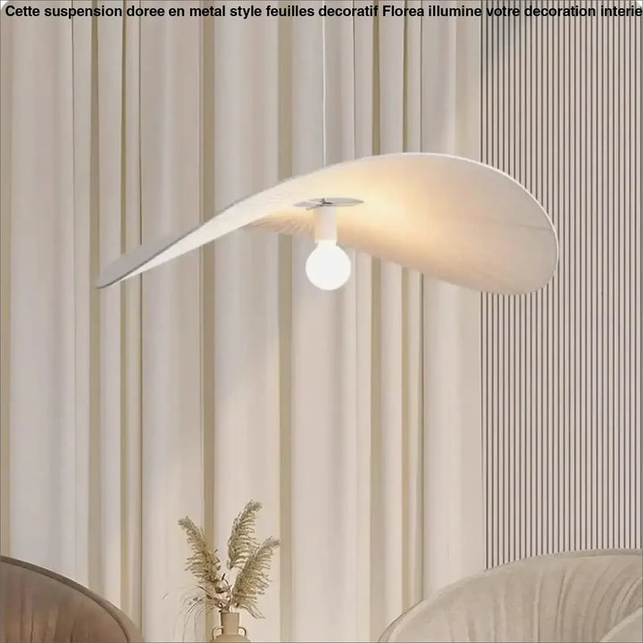 Suspension design organique blanche sculptural élégant