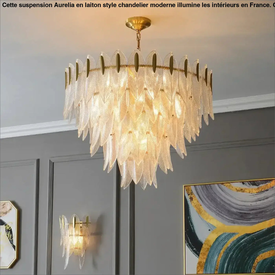 Suspension luminaire dorée en verre sculpté style art déco chic
