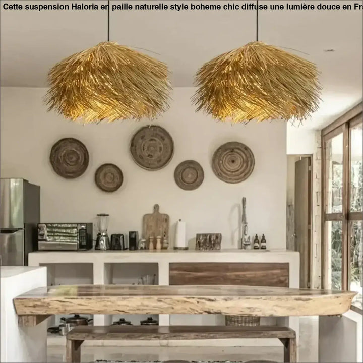 Suspension en paille naturelle style bohème chic lumineux

