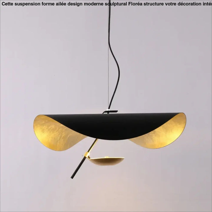 Suspension Forme Ailée Design Moderne Sculptural