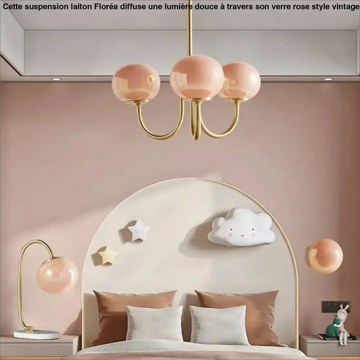 Suspension Laiton Avec Des Globes En Verre Style Vintage Élégant