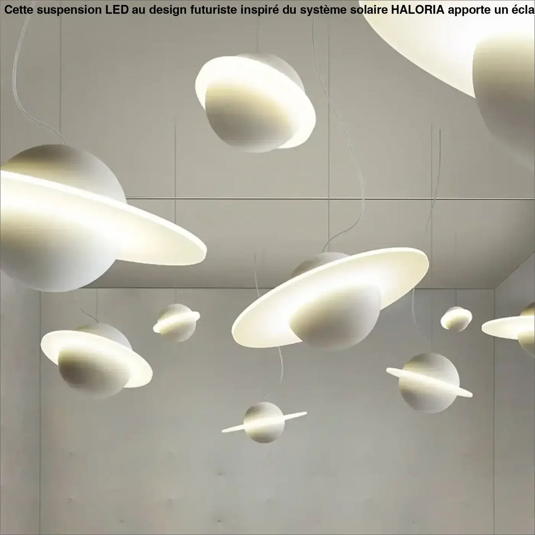 Suspension LED au design futuriste inspiré du système solaire

