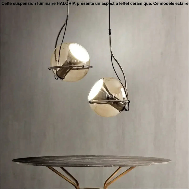 Suspension luminaire en boule de verre marron et spot LED argent

