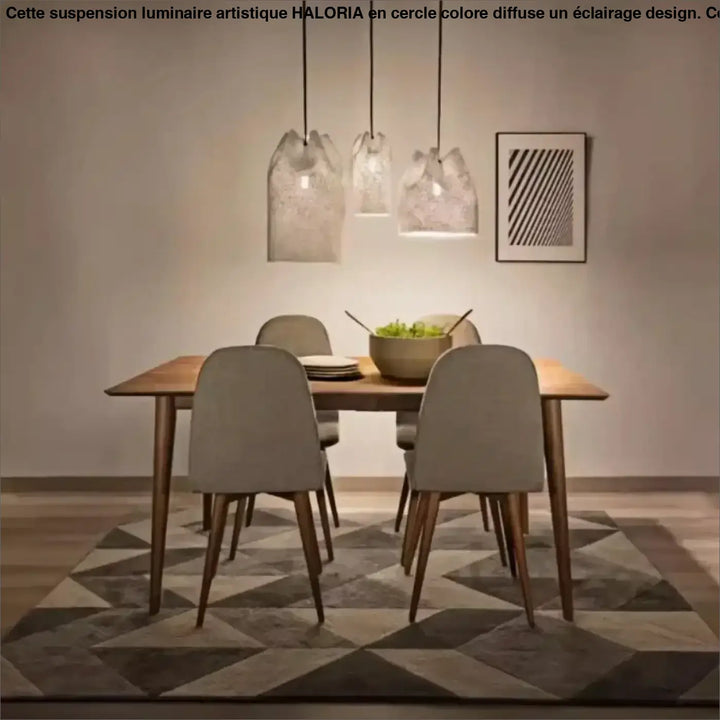 Suspension luminaire design en verre givré blanc élégant