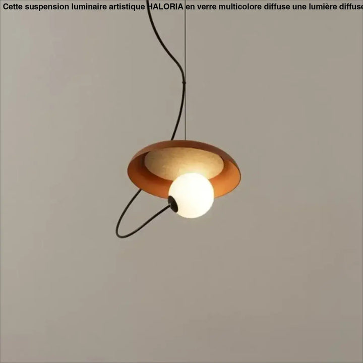Suspension design moderne avec abat-jour rond et boule lumineuse

