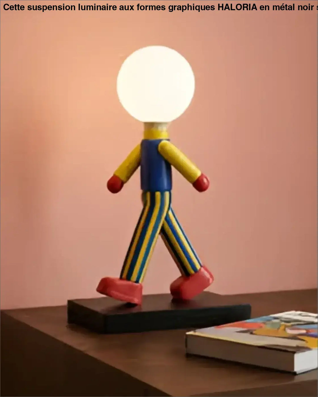 Lampe de table luzio figurine colorée avec globe lumineux blanc et torse rayé vert et jaune sur base noire design table
