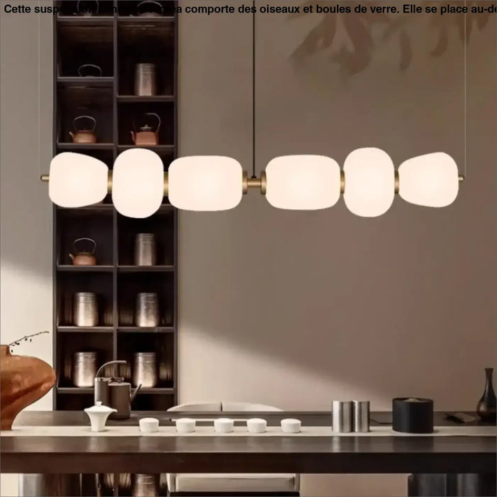 Suspension luminaire avec boules en verre et support en laiton chic