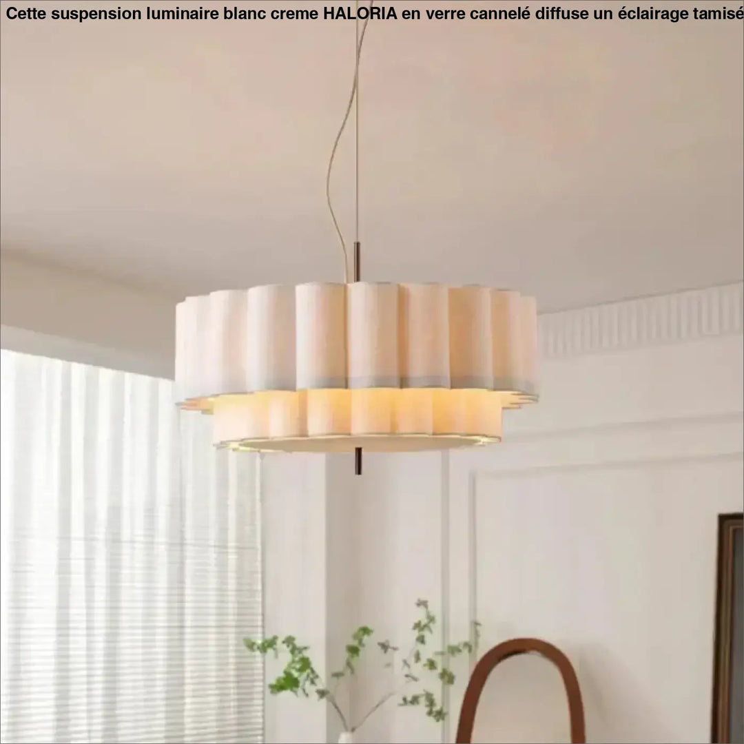 Suspension luminaire blanc crème en forme de cannelé moderne

