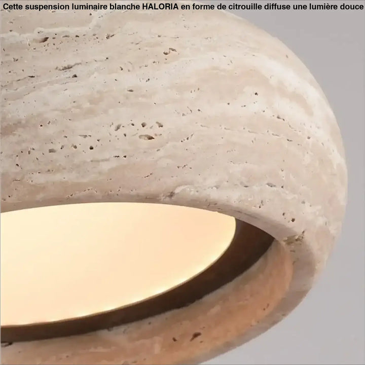 Suspension luminaire blanche en pierre crème avec courbe organique et texture naturelle by haloria