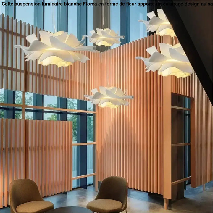 Suspension luminaire blanche en forme de fleur pour salon

