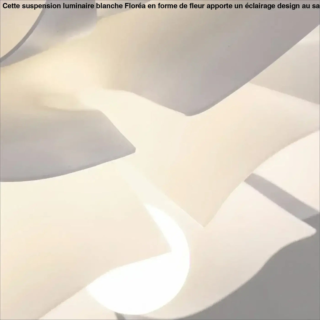 Suspension luminaire blanche en forme de fleur pour salon

