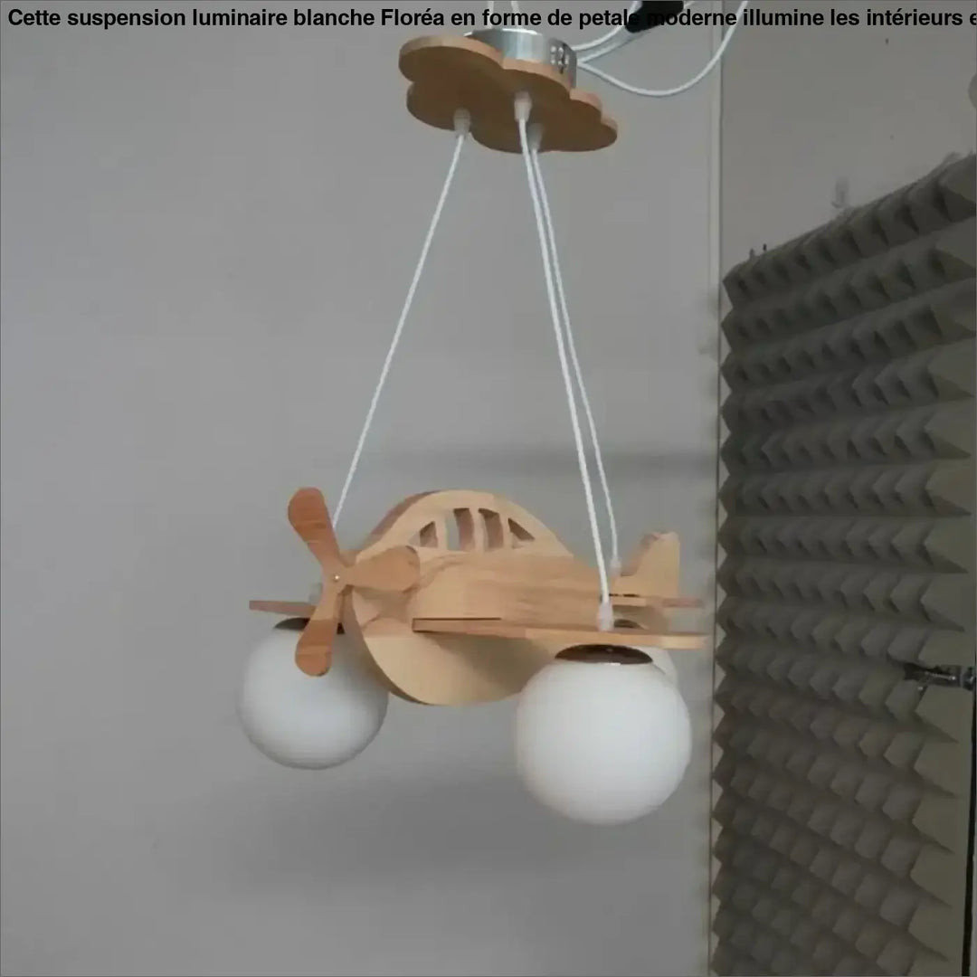 Suspension luminaire hélicoptère en bois pour chambre enfant chic