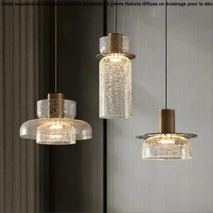 Suspension luminaire design en verre texturé et métal doré moderne