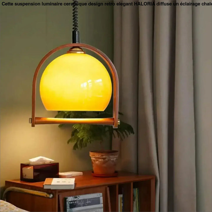 Suspension Design Demi Sphère Jaune Ambre Et Métal Style Élégant