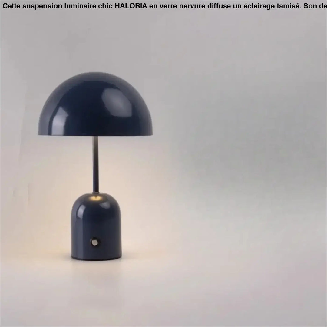 Lampe de table kapula en bleu marine avec finition brillante design contemporain pour décoration intérieure moderne