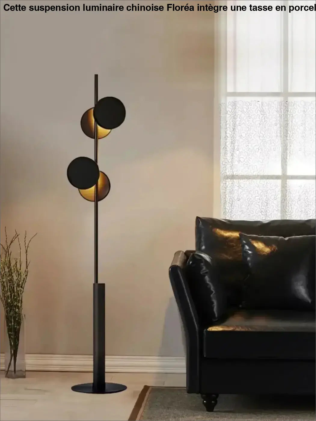 Lampadaire contemporain noir et doré au style chic et raffiné