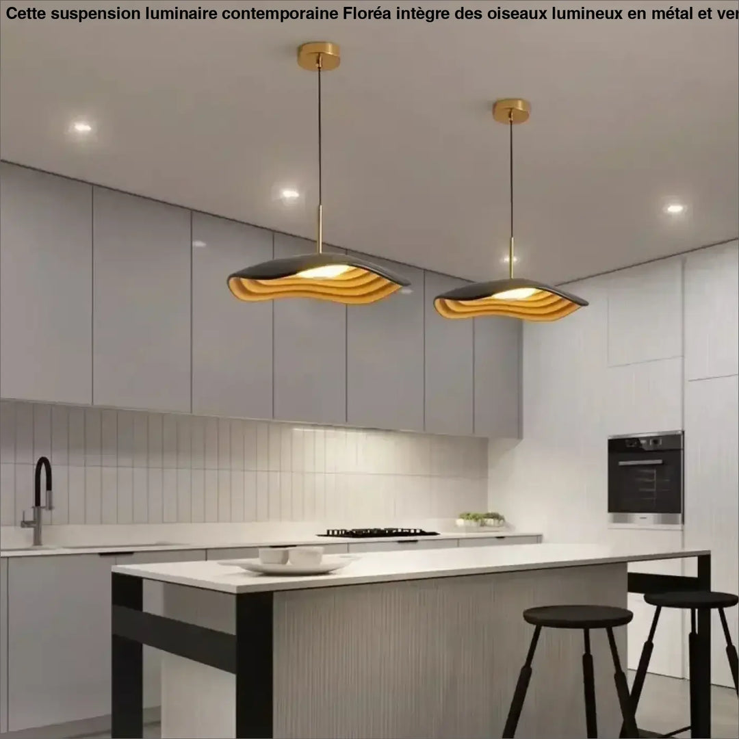 Suspension luminaire contemporaine floréa avec deux lampes pendantes modernes en or et noir à design ondulé