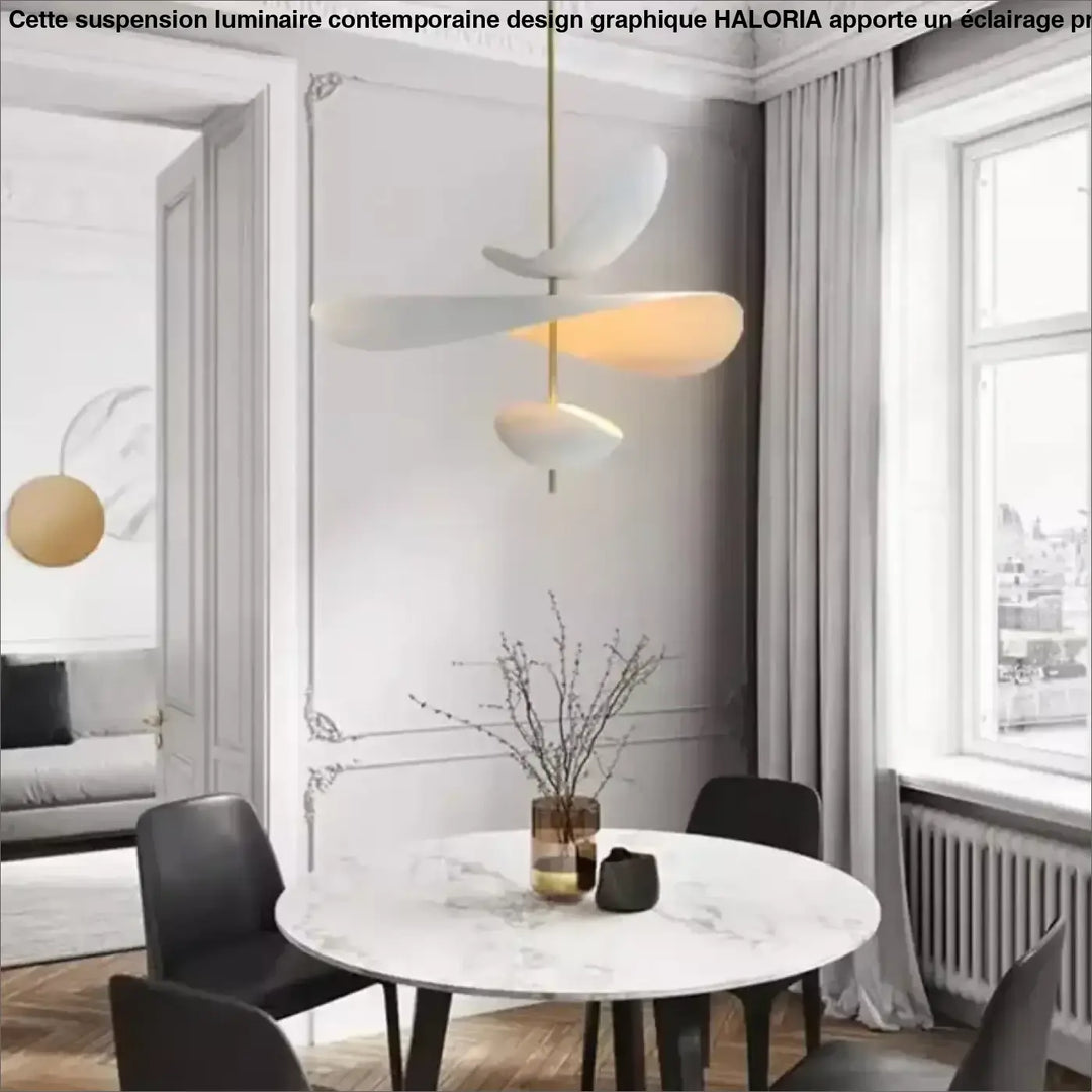 Suspension luminaire contemporaine blanche avec design graphique en disques superposés et tige suspension dorée slim
