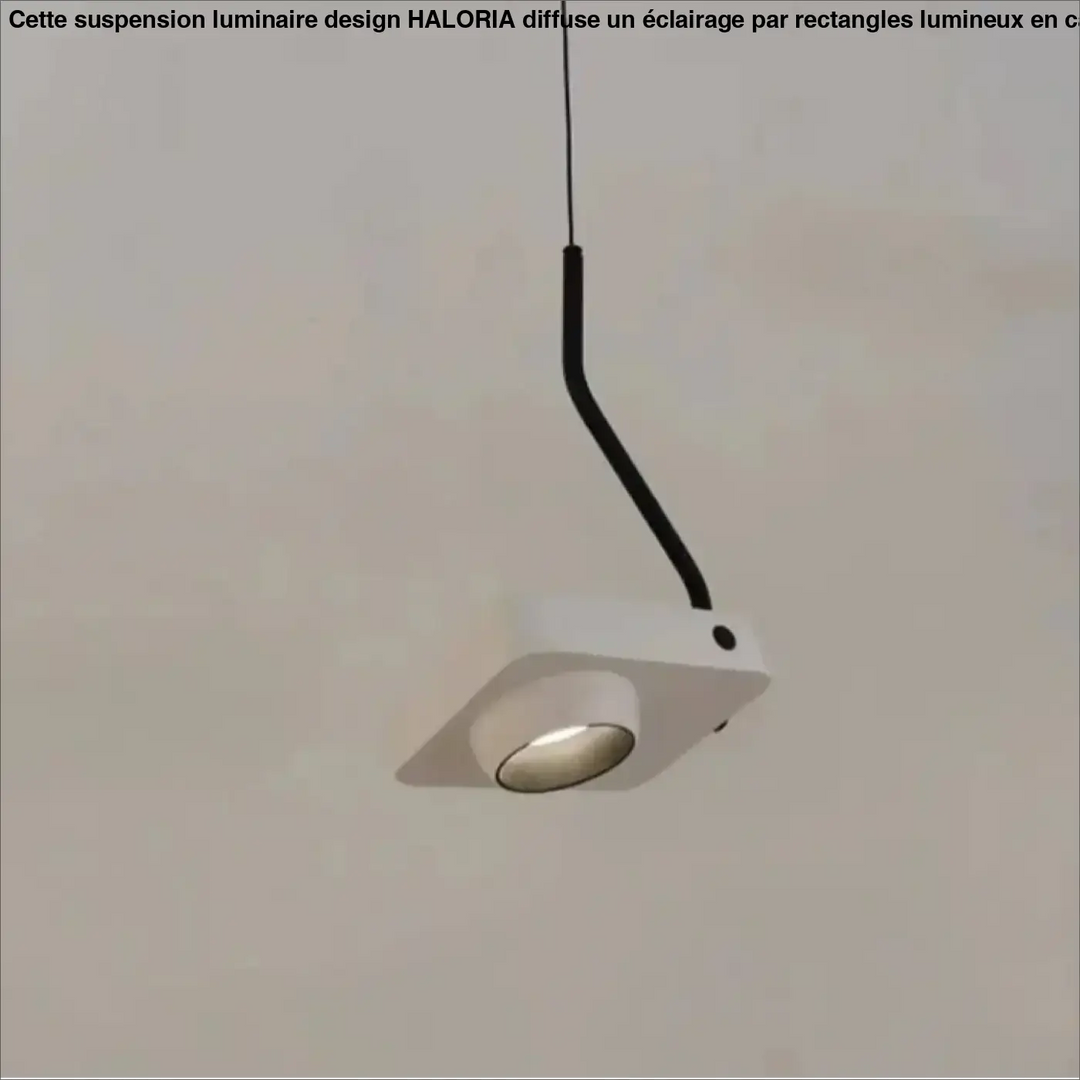 Suspension luminaire quadra minimaliste blanc avec cordon noir incurvé et lumière ciblée par ampoule circulaire visible