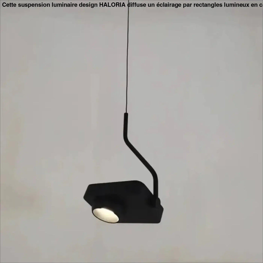 Suspension luminaire quadra noir minimaliste avec bras courbé et design angulaire pour une lumière ciblée optimale