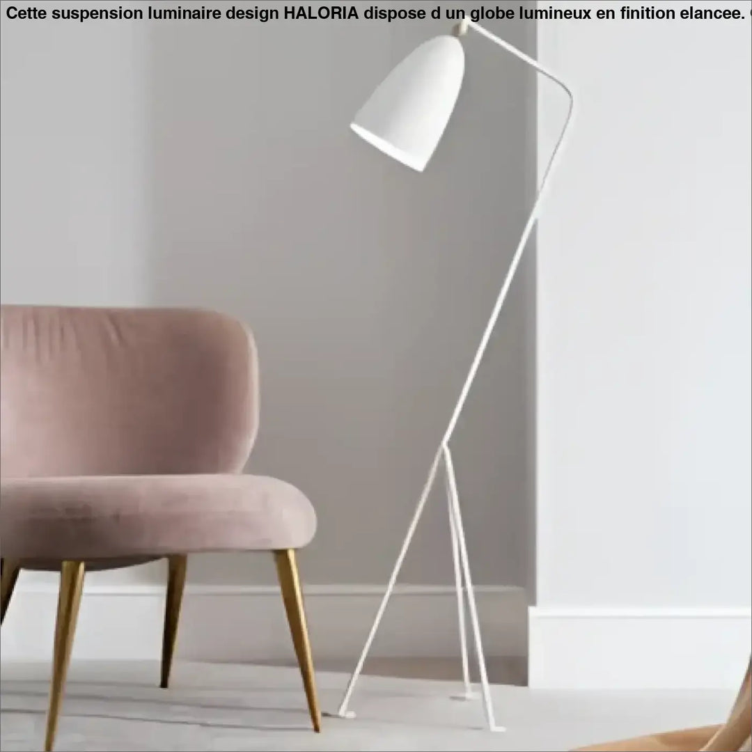 Lampadaire design minimaliste blanc en céramique avec cadre métallique fin et silhouette graphique incurvée trIVIO