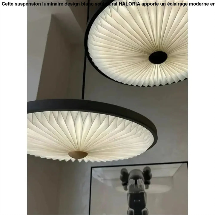 Suspension luminaire ronde design moderne en noir et blanc