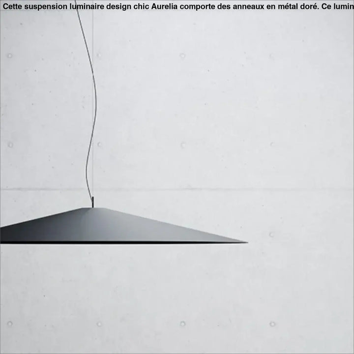 Suspension luminaire conique noir mat en métal avec finition épurée suspendue par un cordon fin dans la collection remah