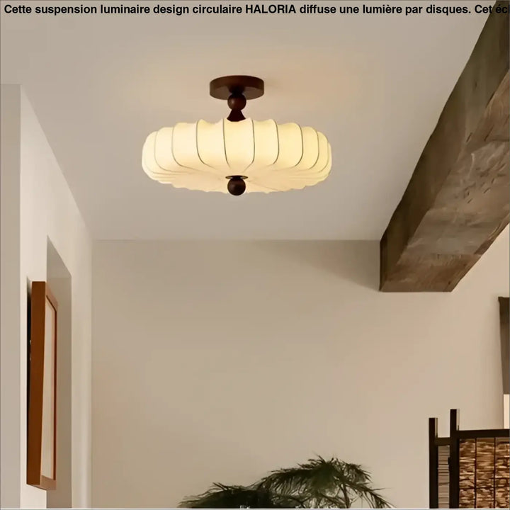 Luminaire plafonnier japandi rubana avec abat-jour en papier plissé couleur crème et support en métal bronze foncé