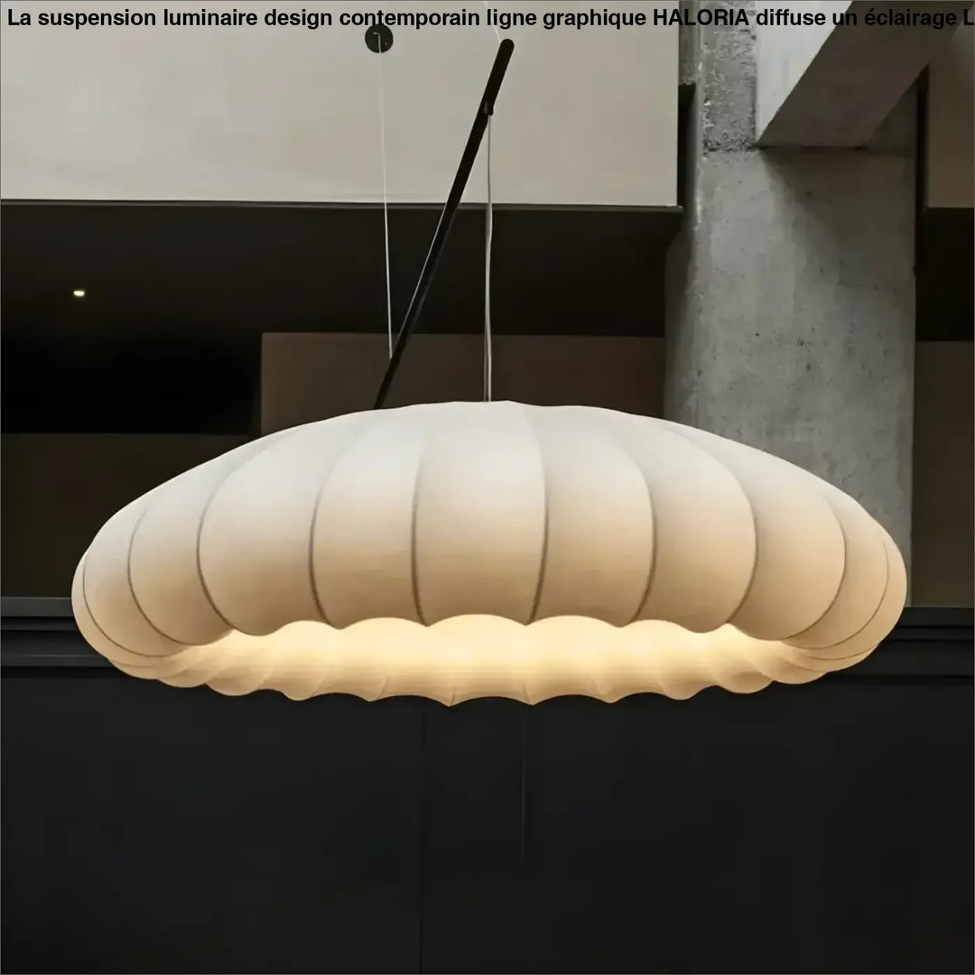 Pendant luminaire design contemporain haloria en tissu crème à texture nervurée et éclairage doux en suspension